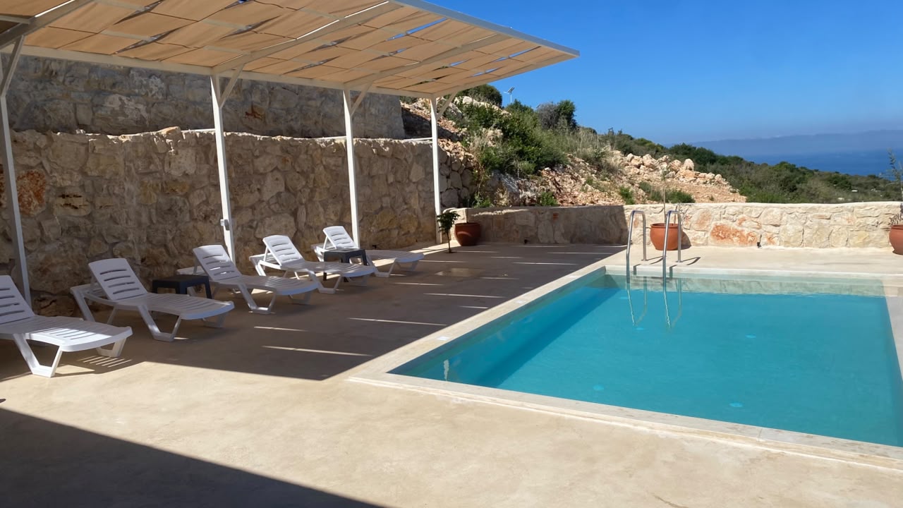 Guesthouse in Edde